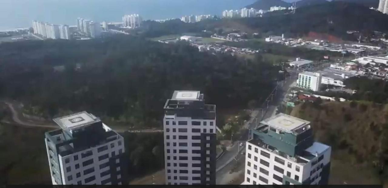 Appartamento Loft Praia Brava - Itajai Camboriu Piscina E Playground Esterno foto